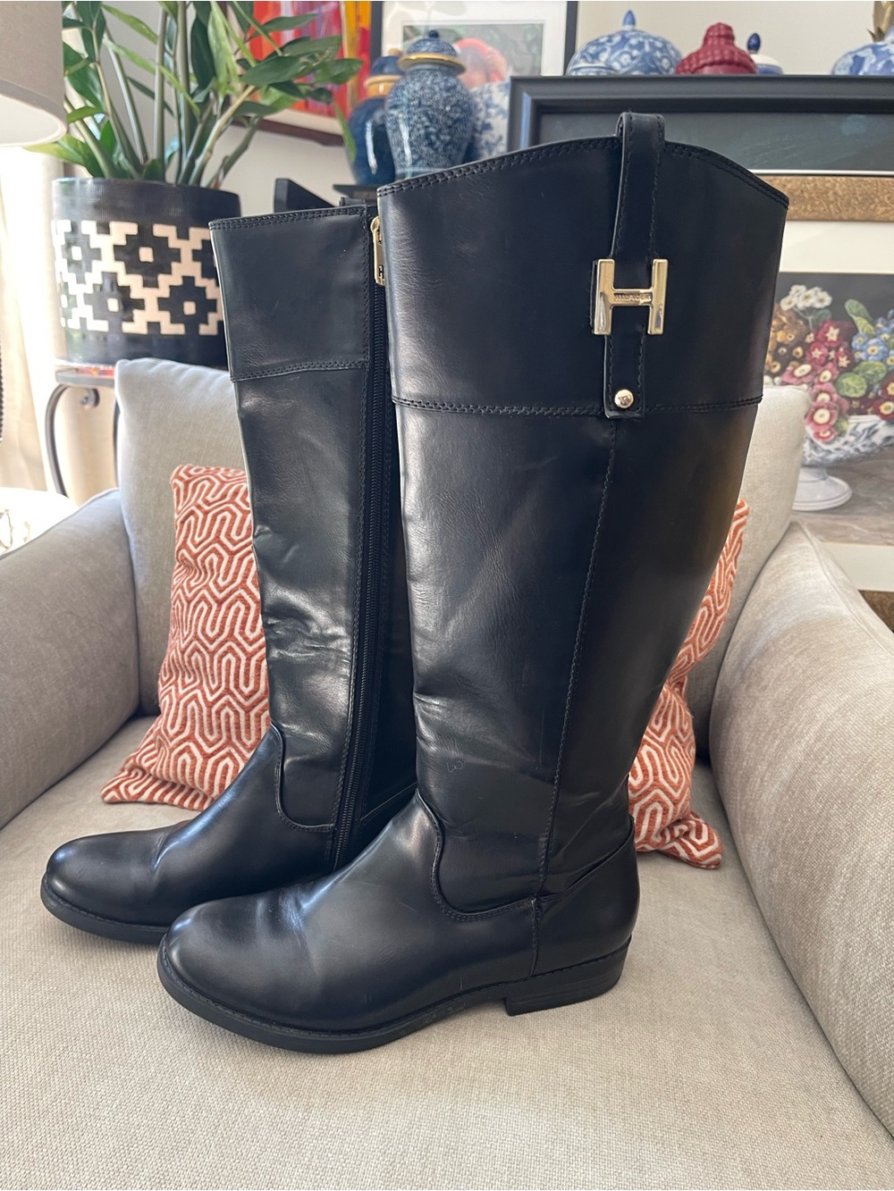 Tommy Hilfiger Black Knee High Riding Boots Gold Logo Size 8M